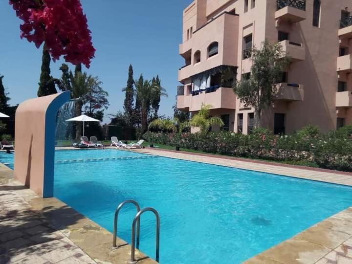 Appartement Confortable Avec 5 Piscines Marrakesh Luaran gambar