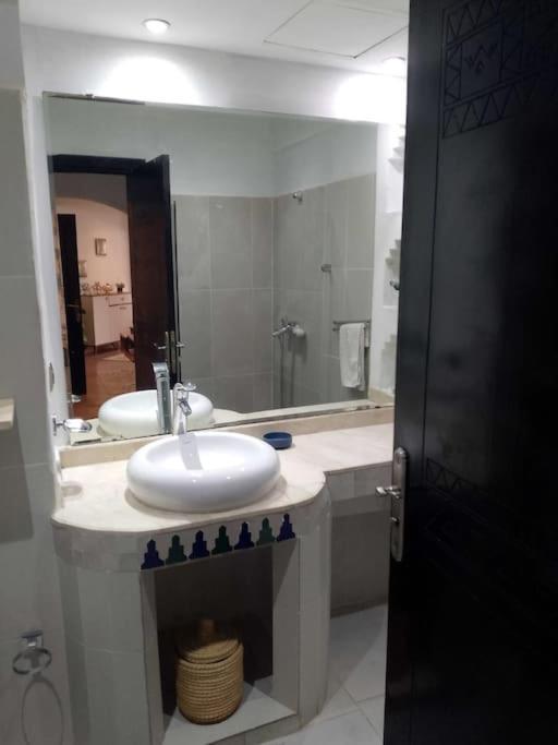 Appartement Confortable Avec 5 Piscines Marrakesh Luaran gambar