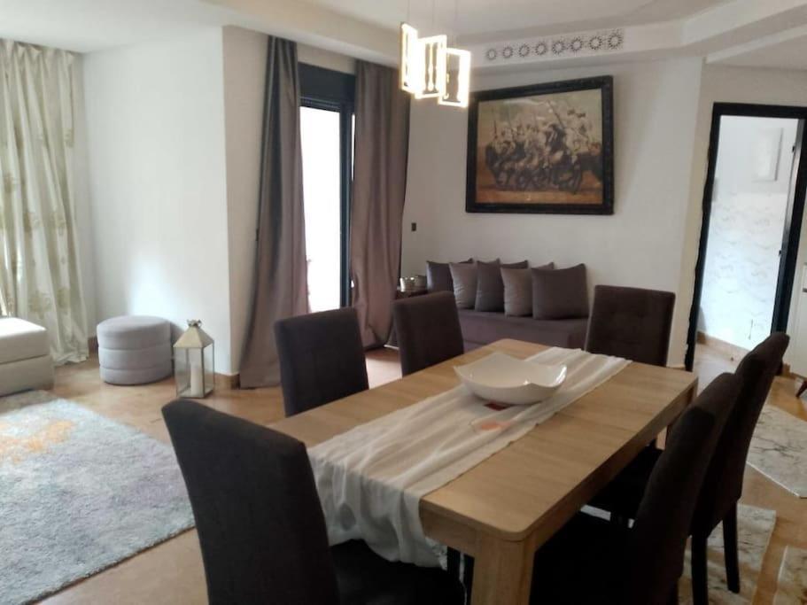 Appartement Confortable Avec 5 Piscines Marrakesh Luaran gambar