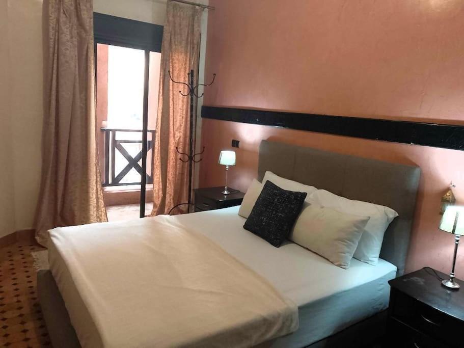 Appartement Confortable Avec 5 Piscines Marrakesh Luaran gambar